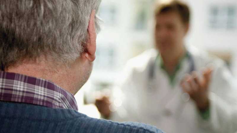 أطباء يحذرون الرجال: انتبهوا إلى أعراض تضخم البروستاتا