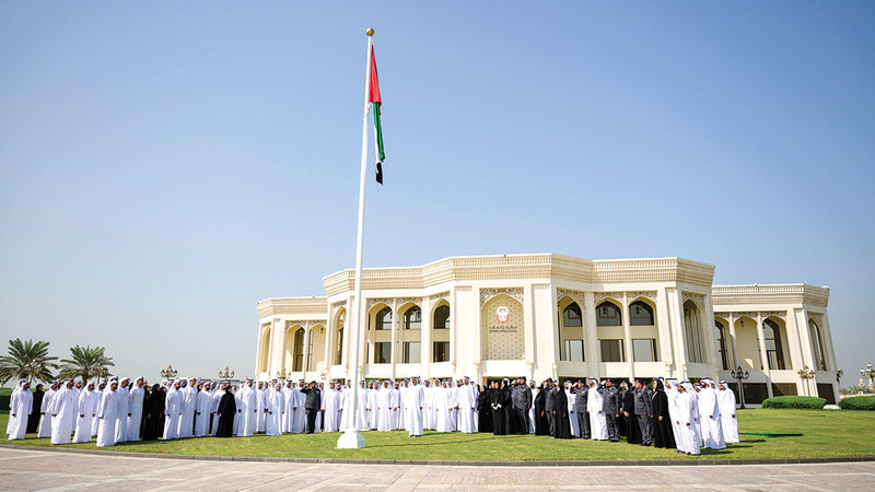 خالد بن محمد بن زايد: يوم العلم رمز لتلاحمنا ووحدتنا