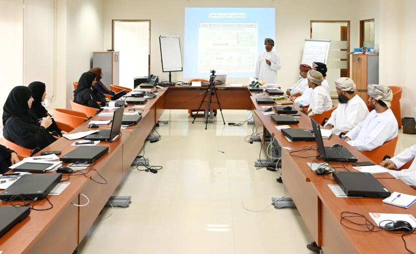 برنامج تدريبي لتطوير العمل وتبسيط الإجراءات في مؤسسات التعليم العالي