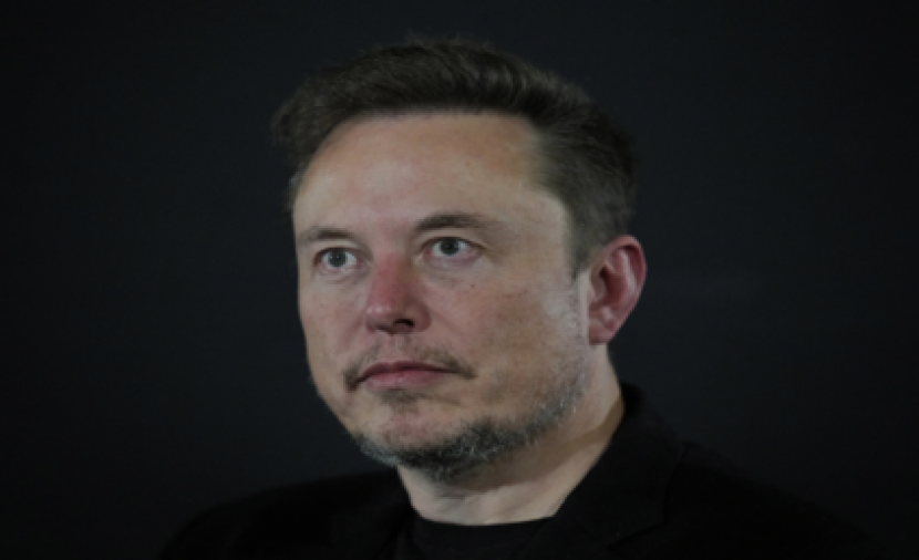 ماسك يعلن إطلاق نموذج جديد للذكاء الاصطناعي من شركته الجديدة