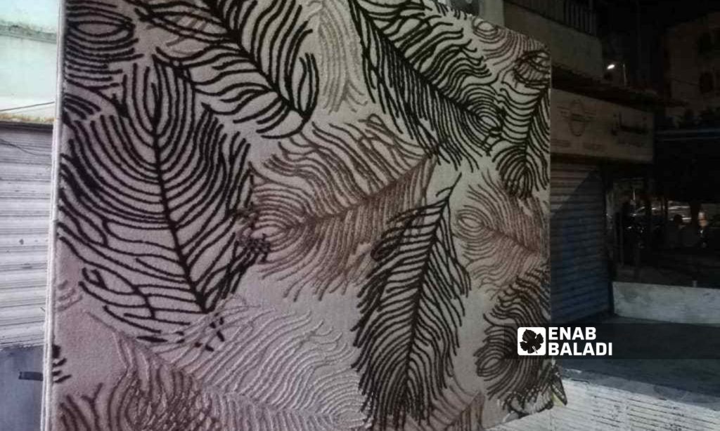 على أبواب الشتاء.. أسعار الحرامات والسجاد إلى الضعف باللاذقية