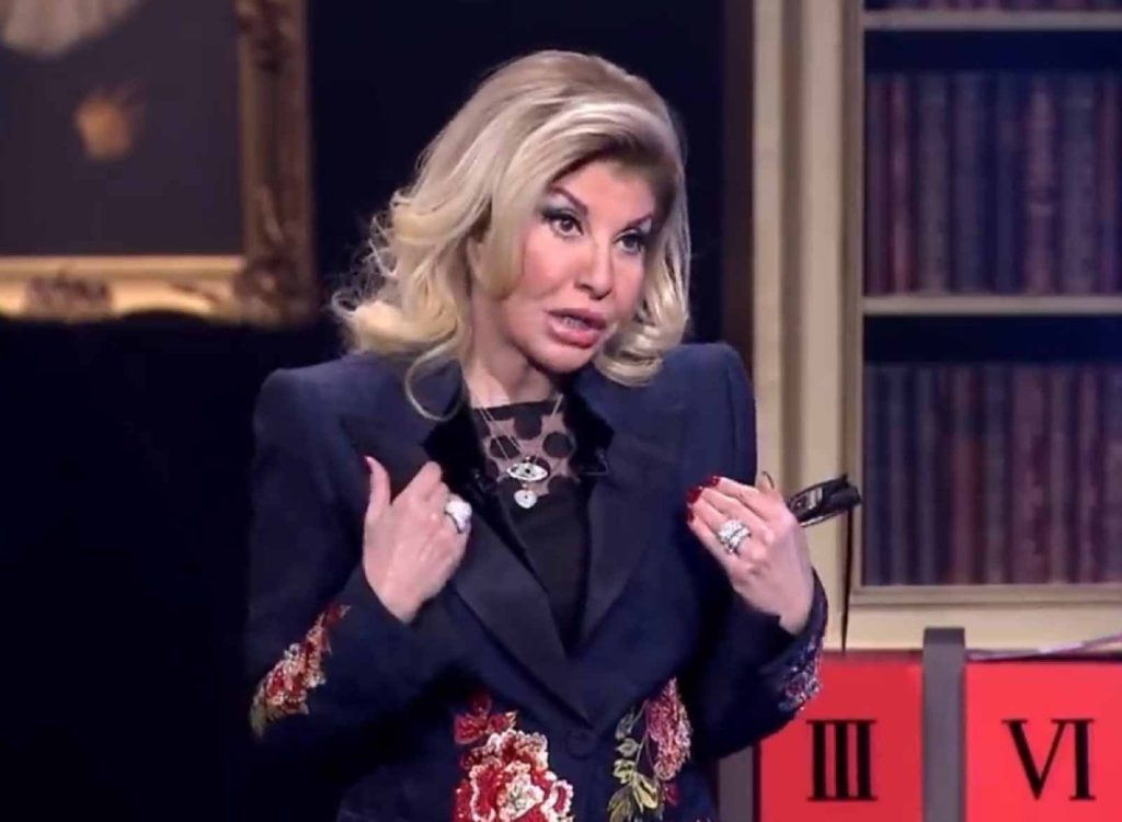 بعد “تغريدة صهيونية”.. دعوات لضم هالة سرحان لجيش الاحتلال لرفع معنويات الجنود الإسرائيليين وطن