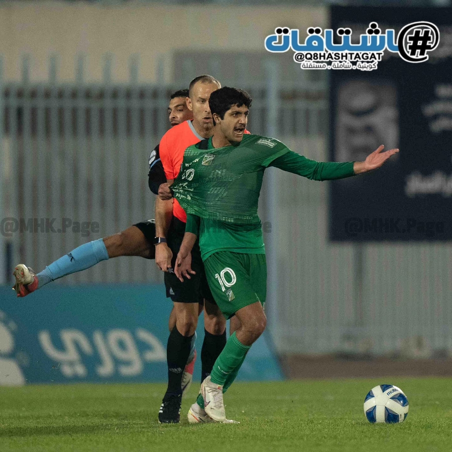 العربي يستعيد الصدارة بثنائية السالمية في دوري زين الكويتي الممتاز