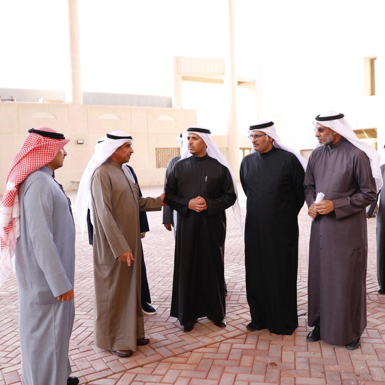 محمد المهّان خلال زيارة ميدانية لمدينة صباح الأحمد السكنية: الإسراع في افتتاح فروع (التطبيقي) بالمناطق الجنوبية