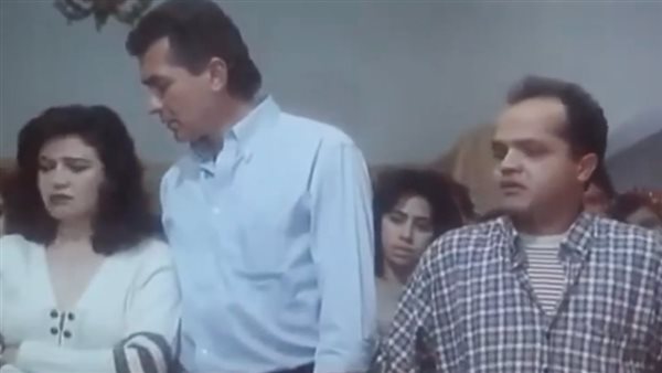 ندمت أني شيلت نصف دور محمد هنيدي في “لحم رخيص” (صور)