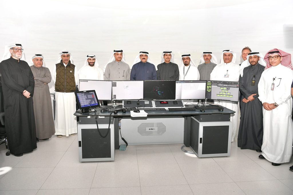 الوزير جاسم الاستاد يدشن مركز المحاكاة للمراقبة الجوية في المطار