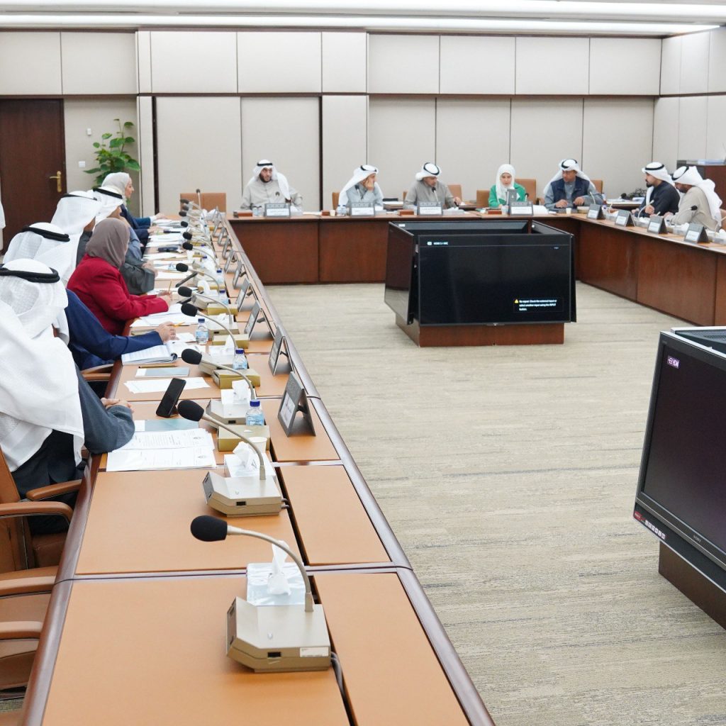 لجنة شؤون التعليم تطلب من وزارة التربية تقديم مرئياتها للنهوض بالتعليم