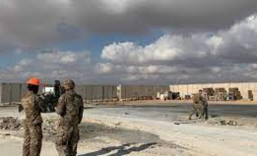 إطلاق صاروخ على قاعدة الأسد في العراق