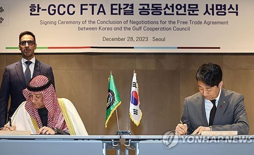 “التعاون الخليجي” يوقع اتفاقية تجارة حرة مع كوريا الجنوبية