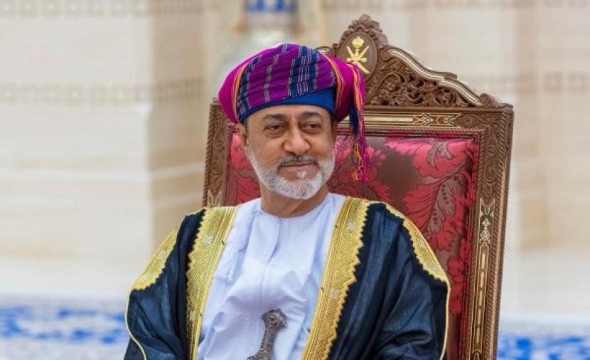 جلالة السلطان يعقد لقاءً مع رئيس وزراء الهند