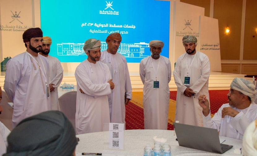 “جلسات مسقط الحوارية” تبحث تعزيز الفرص الاستثمارية وأهمية التقنية والابتكار