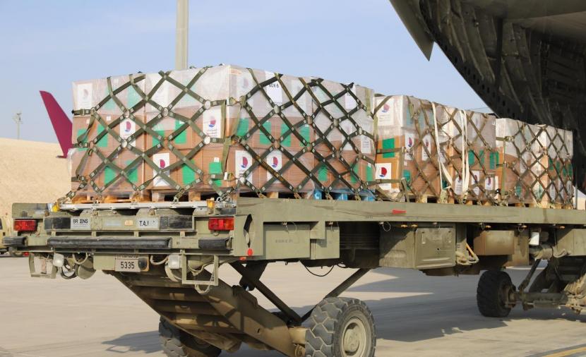 قطر ترسل 116 طنا مساعدات لقطاع غزة