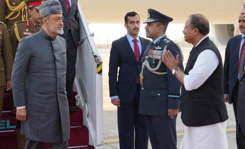 مراسم استقبال رسمية لجلالة السلطان في القصر الرئاسي بنيودلهي