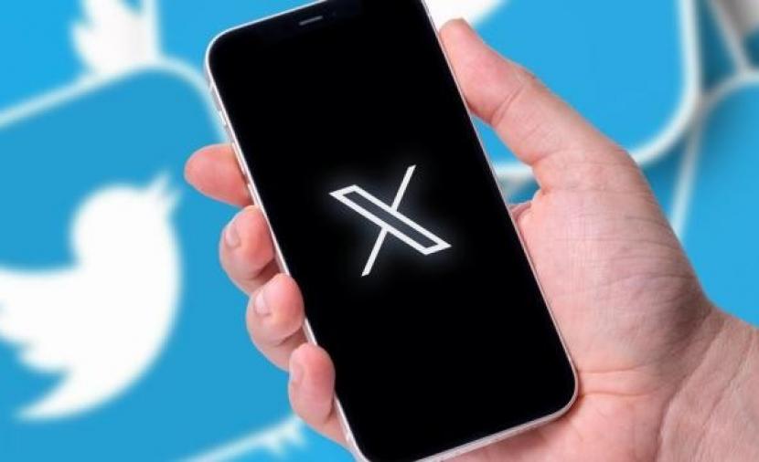 بعد “انقطاع غامض”.. منصة “إكس” تعود للخدمة