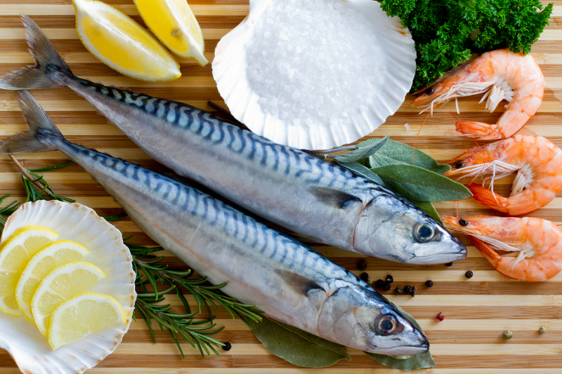 ما هي فوائد الأسماك الزيتية في علاج أمراض القلب؟