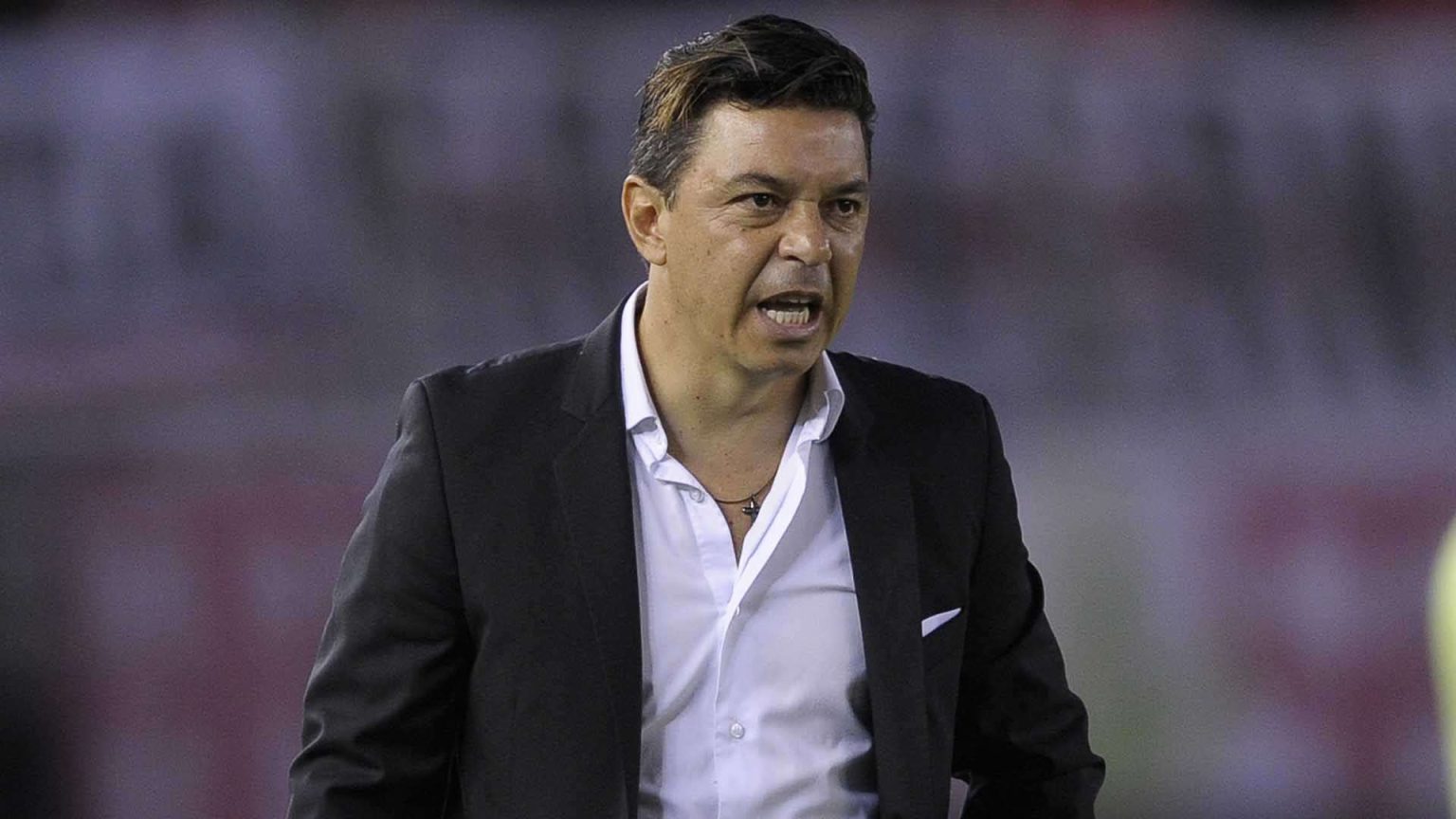 جاياردو مدرب الاتحاد: “النصر تمكن من الفوز بعد ركلتي الجزاء والطرد”.