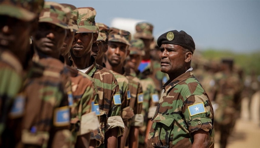 جيش الصومال يدمر معقلاً لحركة الشباب الإرهابية