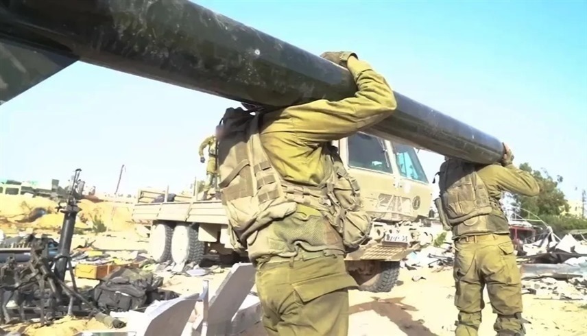 قوات الاحتلال تعلن العثور على مخبأ كبير للأسلحة وقتل نصف قادة حماس