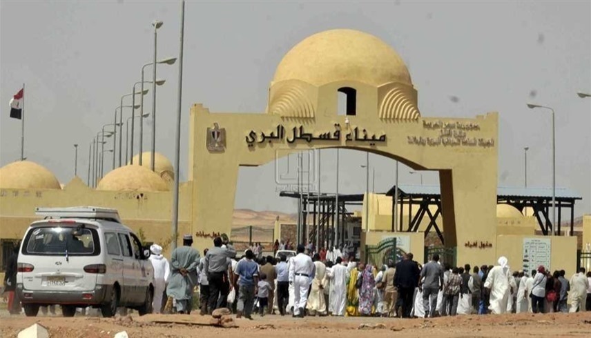 القاهرة تدعو مواطنيها إلى مغادرة السودان وتجنب السفر إليه.. “تحت أي ظرف”