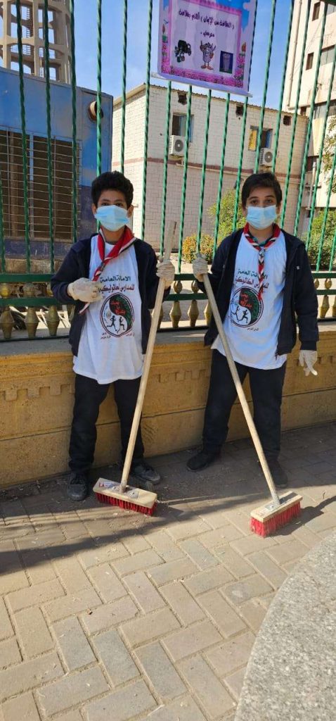 محافظ أسيوط يشيد بمبادرة مدرسة راهبات نوتردام للنظافة العامة والتشجير