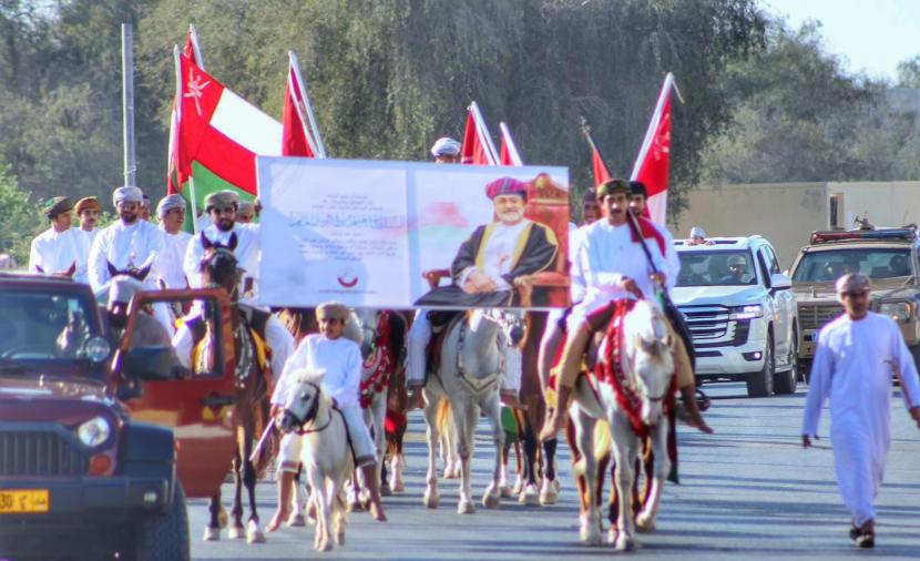 مسيرة ولاء وعرفان لجلالة السلطان في السويق