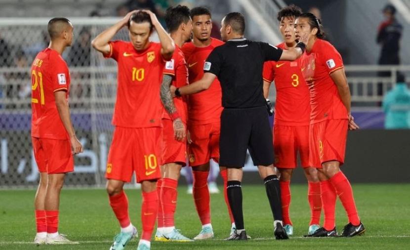 تعادل سلبي في مباراة الصين وطاجيكستان بمستهل “كأس آسيا”