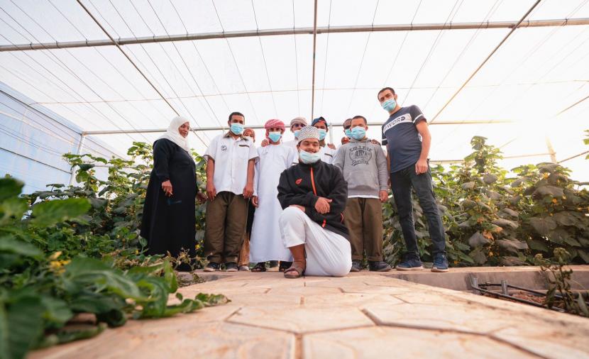 “الوطنية للتمويل” تدعم مشروع البيوت المحمية الخضراء بالتعاون مع “دار العطاء”