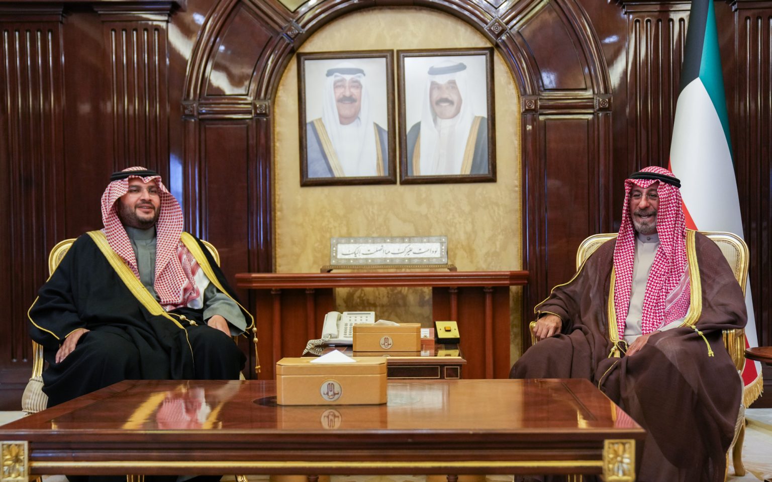 رئيس مجلس الوزراء يستقبل وزير الدولة عضو مجلس الوزراء السعودي الأمير تركي بن محمد آل سعود