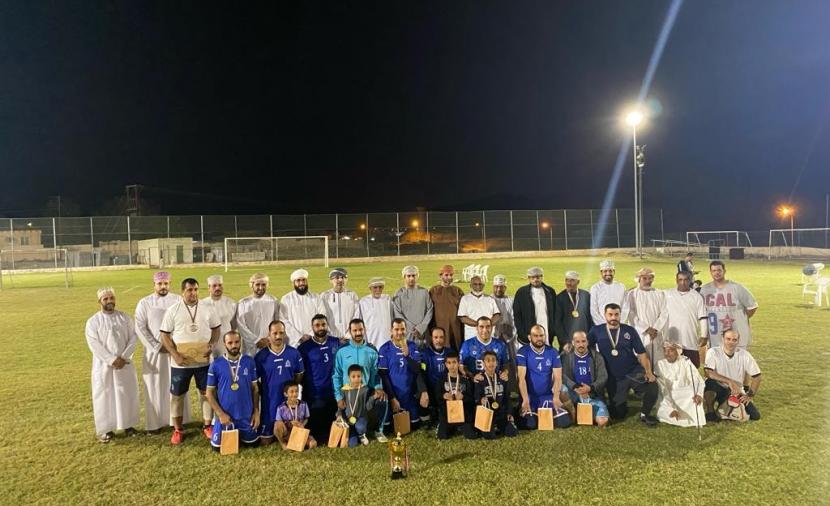 “جبل الدهثم” يفوز بلقب “كروية الطو” في نخل