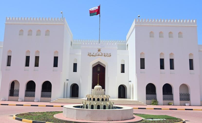 سلطنة عمان تصدر بيانًا شديد اللهجة حول العدوان على اليمن