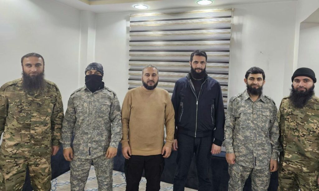 شرعيون يطالبون “تحرير الشام” بلجنة قضاء لمحاكمة “العملاء”