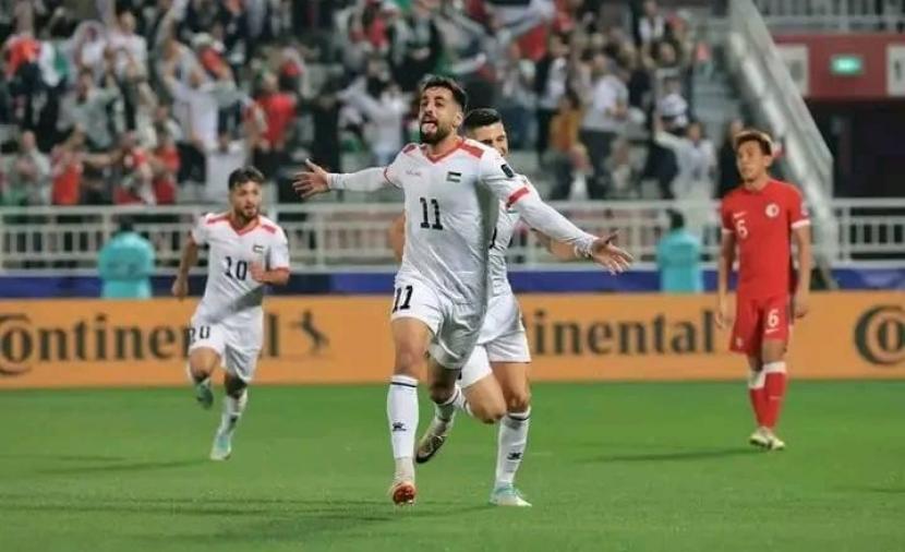 “كأس آسيا”: تأهل تاريخي لفلسطين.. والإمارات ترافق إيران رغم الخسارة