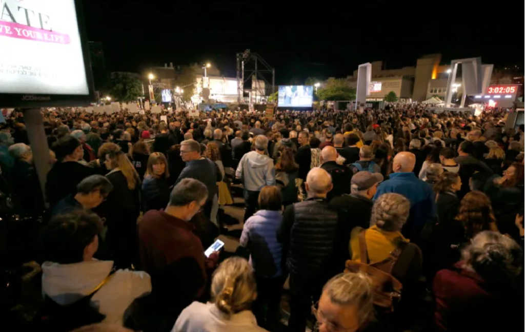 لماذا تثير “قاعدة العديد” بقطر غضب نتنياهو؟.. ما قاله استدعى ردا من الدوحة وطن