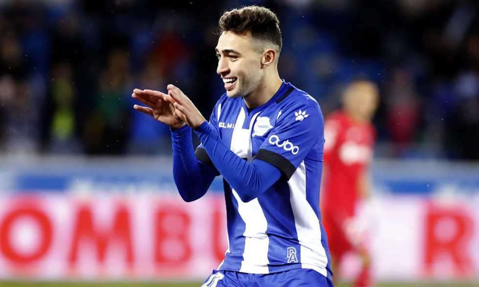 الشوط الأول.. برشلونة يخرج متلقيًا هدفاً من لاس بالماس في مباريات الدوري الإسباني