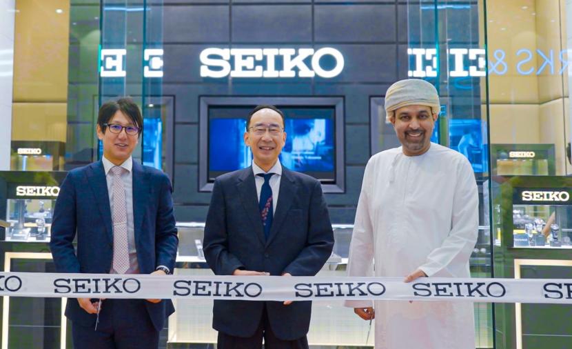 “مجوهرات القرم” تُدشن أول بوتيكات “سيكو” في “مول عُمان”