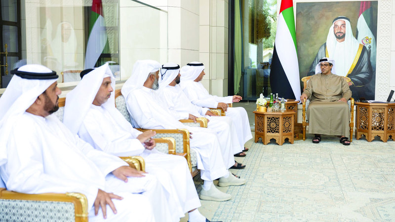 منصور بن زايد: قيادة الدولة تولي أهمية كبيرة لدعم الصيادين