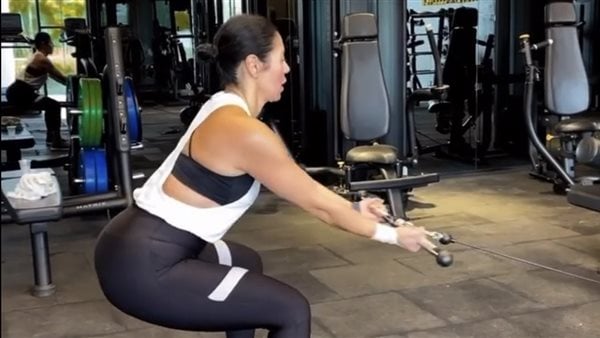 لقاء الخميسي: مبسمعش حد بيتكلم عن الدين.. وعلاقتي بـ ربنا أحلى حاجة|فيديو