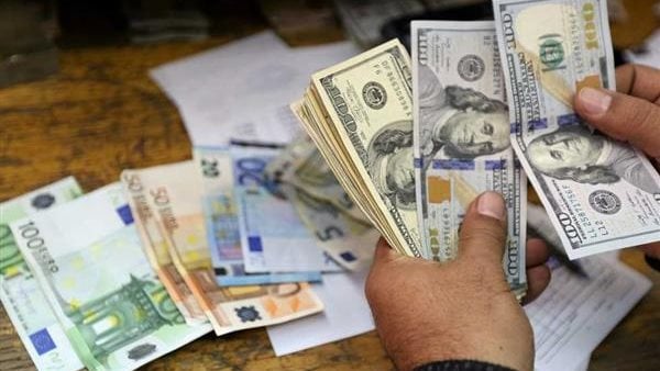 غرامة 5 ملايين جنيه عقوبة التعامل في النقد الأجنبي خارج البنوك المعتمدة