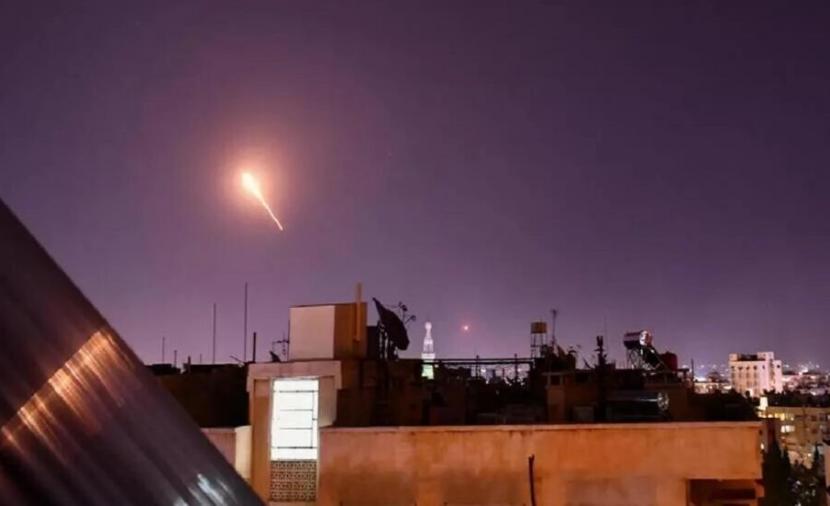 بالفيديو.. عدوان إسرائيلي على نقاط عسكرية بدمشق