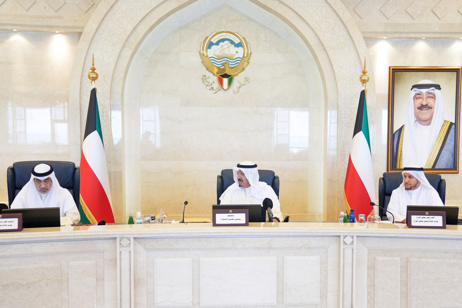 سمو الشيخ أحمد العبدالله للوزراء: إنجاز المشاريع وفقا لجدول زمني محدد