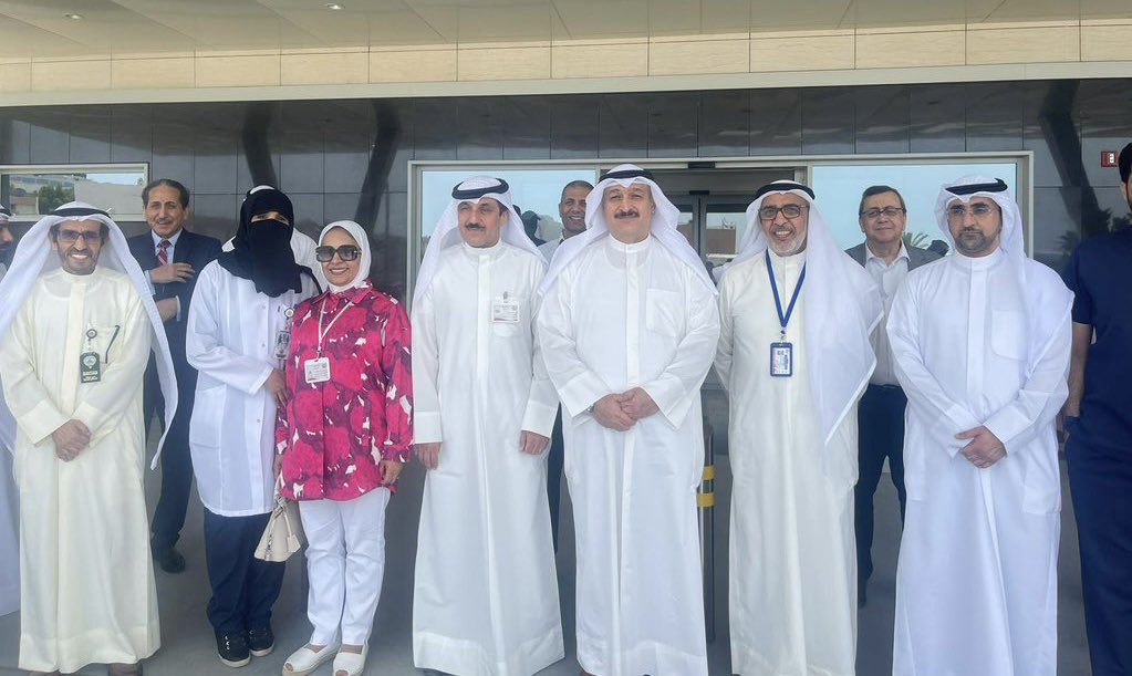 الوزير د. أحمد العوضي يفتتح مبنى العلاج الطبيعي ضمن مشروع مستشفى العدان الجديد