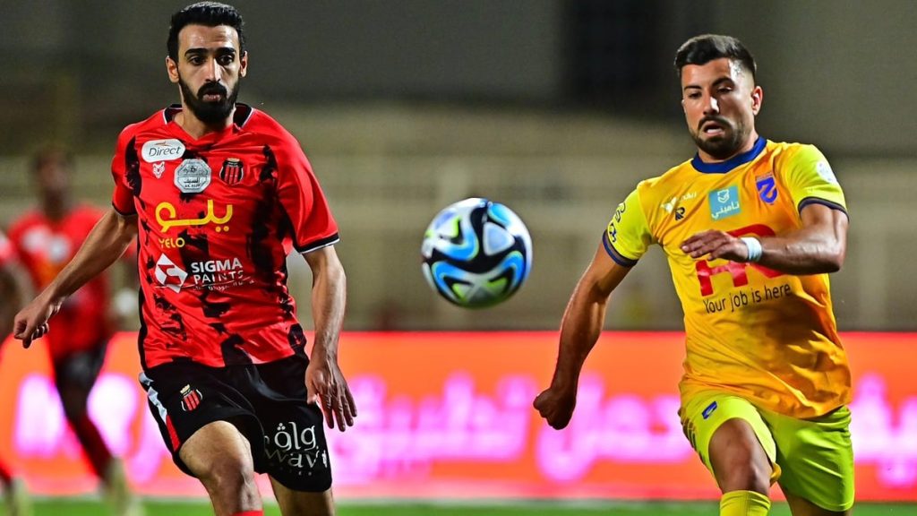 دوري روشن السعودي: الحزم يحرم الرياض من الفوز في الوقت القاتل