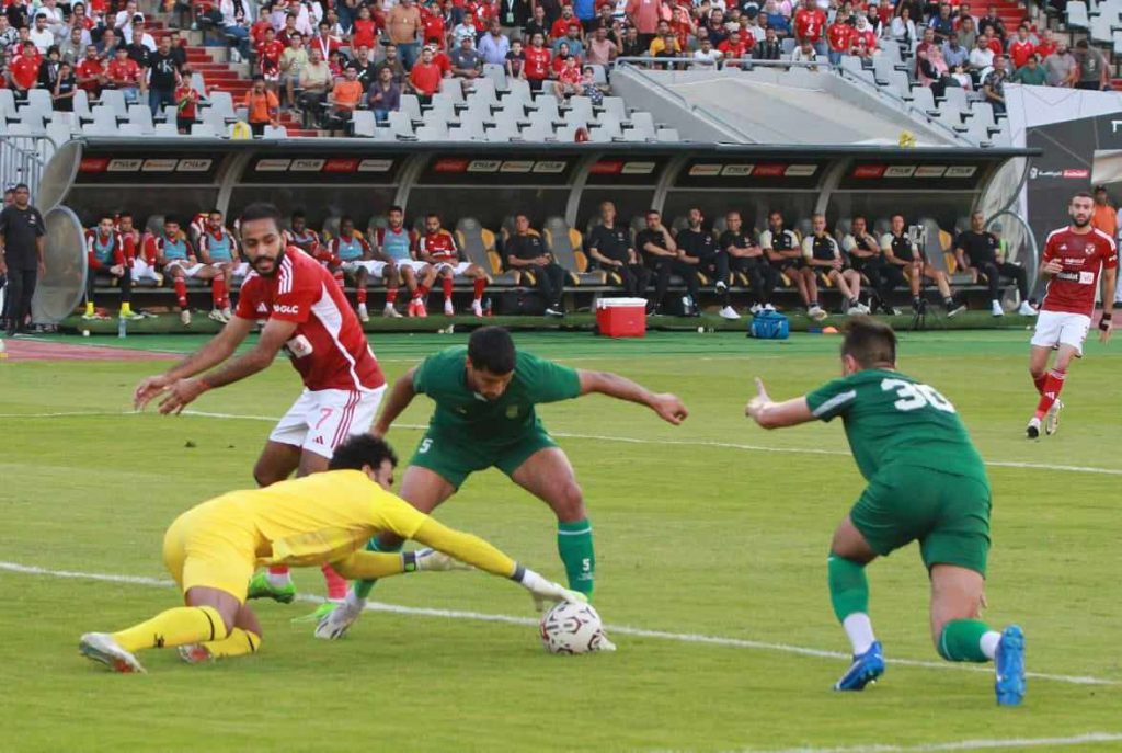 الأهلي يفوز على الاتحاد السكندري بهدف كهربا ويصعد إلى المركز الثالث في الدوري المصري
