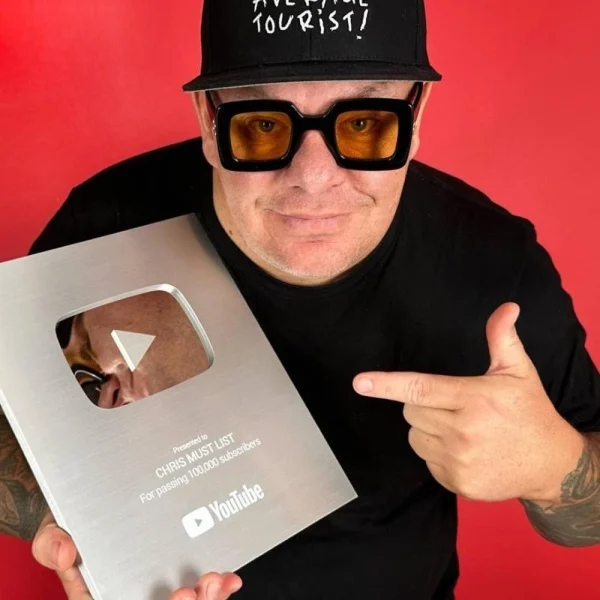 توقيف يوتيوبر معروف اشتهر بنشر فيديوهات مع العصابات حول العالم