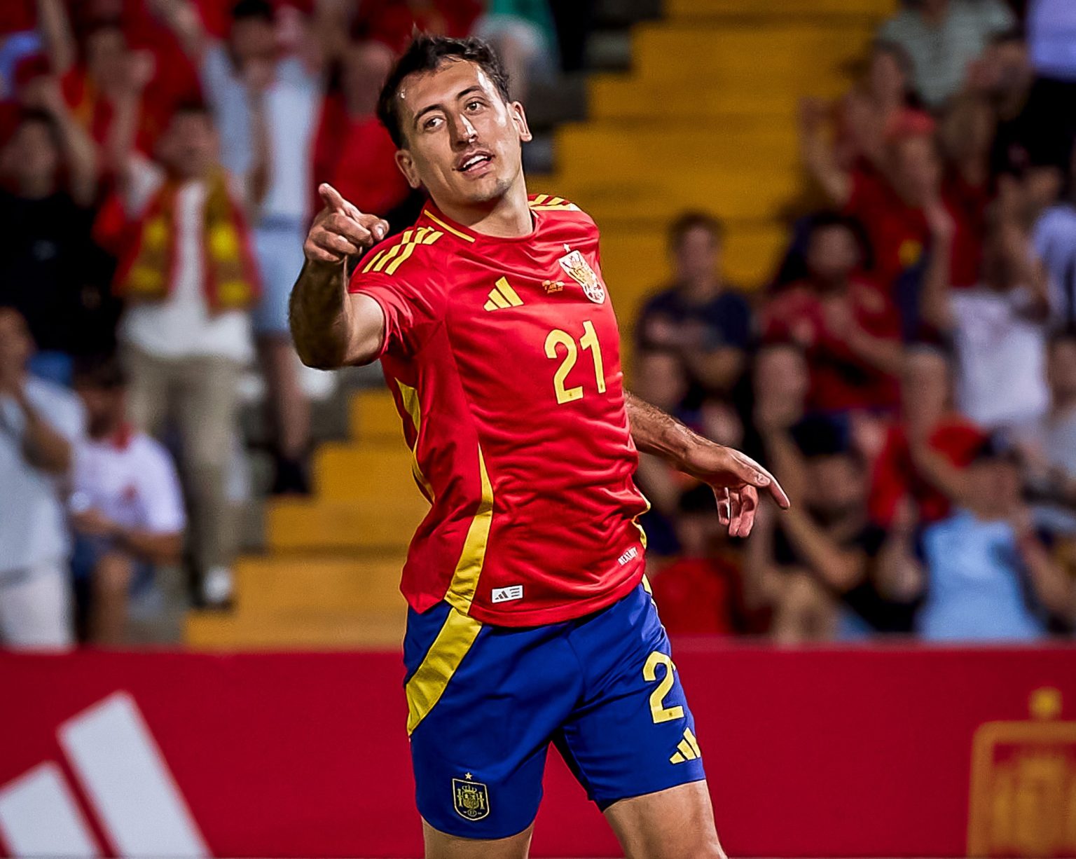 رقم مميز لنجم المنتخب الإسباني “أويارزابال” تحت قيادة دي لا فوينتي