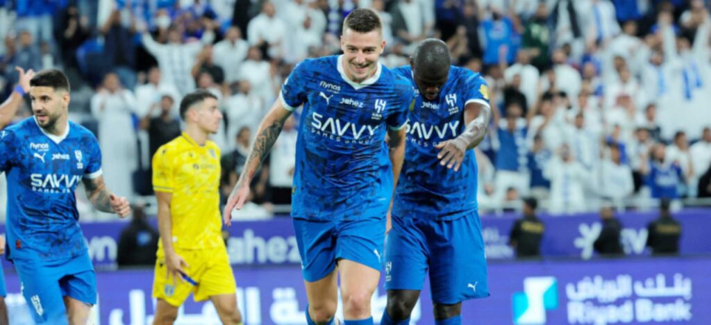 دوري روشن السعودي.. الهلال يقهر التعاون ويلامس سلسلتين قياسيتين