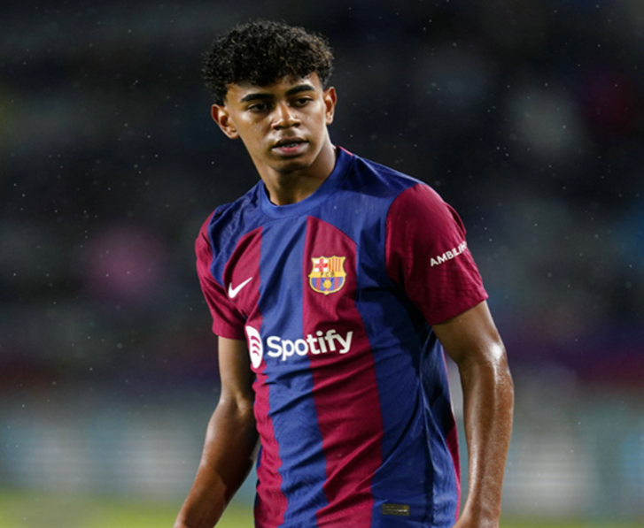 لابورتا يؤكد تلقي برشلونة أغلى عرض في تاريخ كرة القدم للتعاقد مع لامين جمال