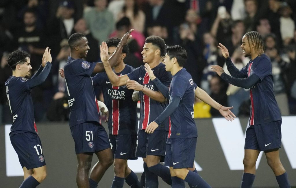 الدوري الفرنسي: باريس سان جيرمان يهزم ستراسبورغ ويستعيد الصدارة