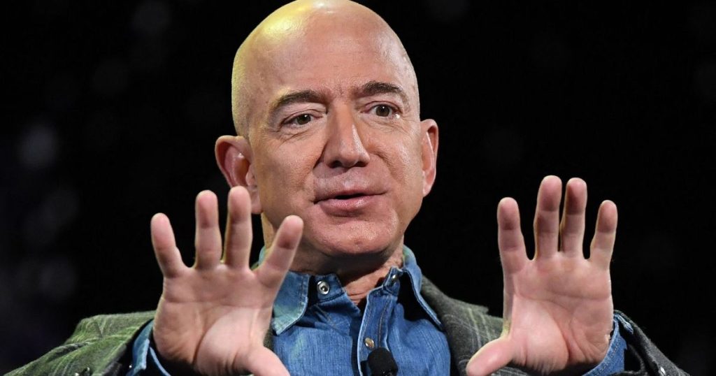 بيزوس يكشف سبب امتناع “واشنطن بوست” عن دعم مرشحي الرئاسة