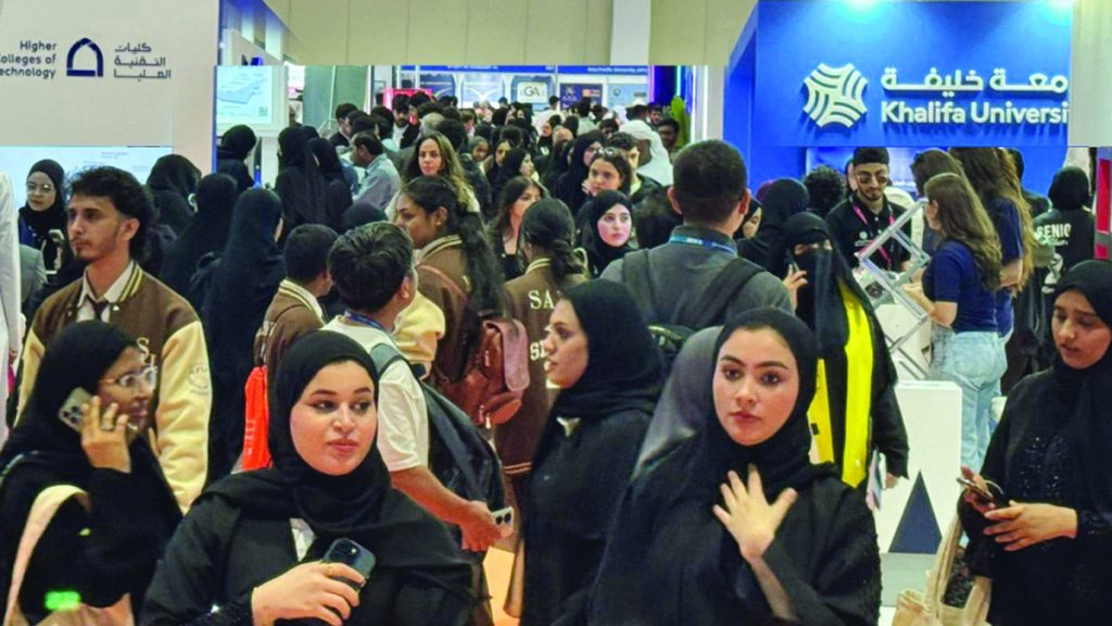 الإمارات الأولى عالمياً في «مؤشر انتقال طلبة التعليم العالي»